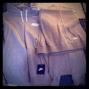 Women's Nike sweatsuit